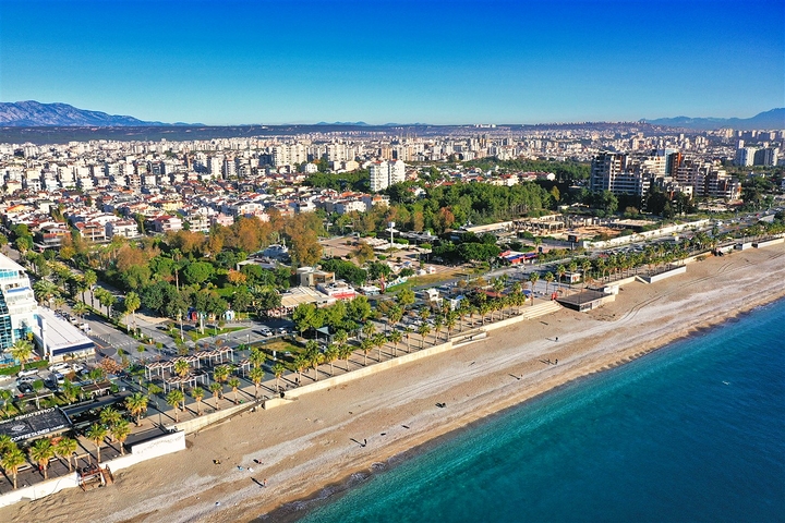 A 2+1 apartment in Altinkum - Antalya neighborhood 