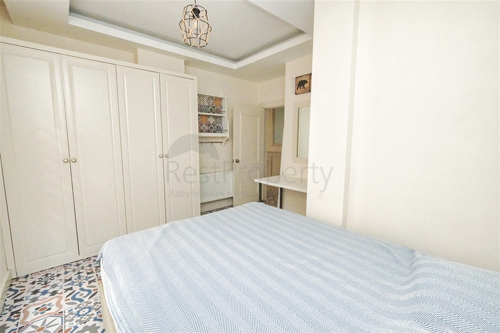 A 2+1 apartment in Altinkum - Antalya neighborhood 