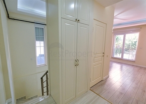 A 2+1 apartment in Altinkum - Antalya neighborhood 