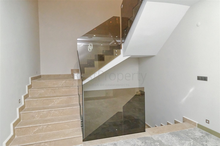 7+1 villa in Aydinlyk - Antalya neighborhood 