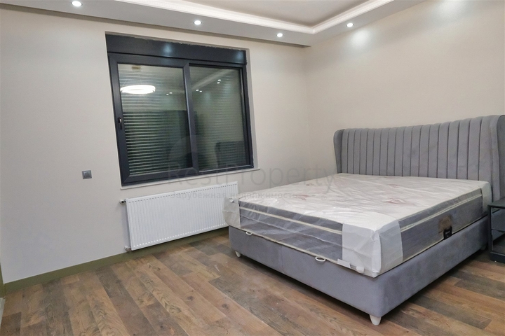 7+1 villa in Aydinlyk - Antalya neighborhood 