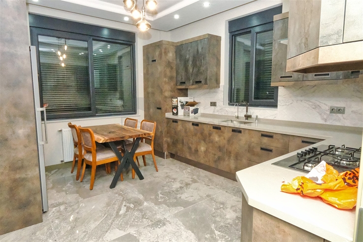 7+1 villa in Aydinlyk - Antalya neighborhood 