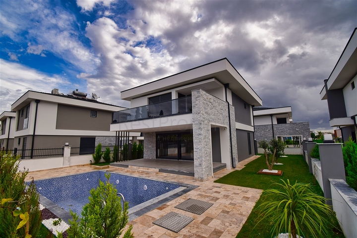 4+1 villa in Kemer - Antalya area 