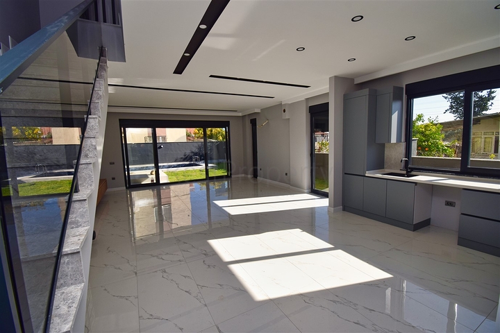 3+1 villa in Ermenek Antalya neighborhood 