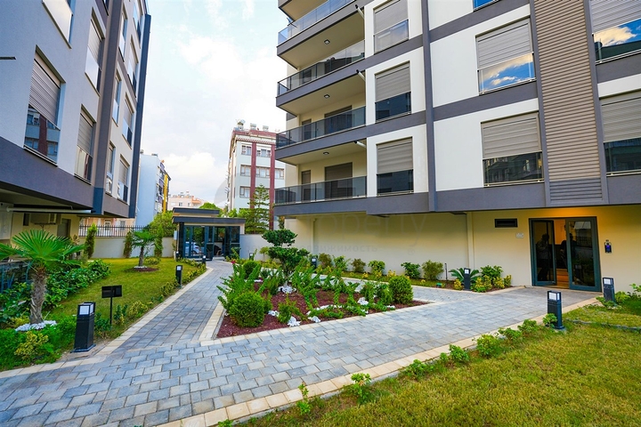 A 3+1 apartment in the Zerdalik - Antalya neighborhood 