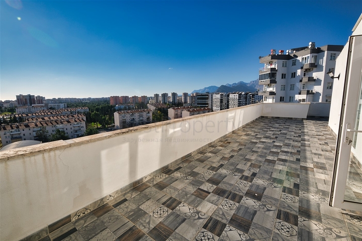 A 4+2 duplex apartment in the Siteler Antalya neighborhood 