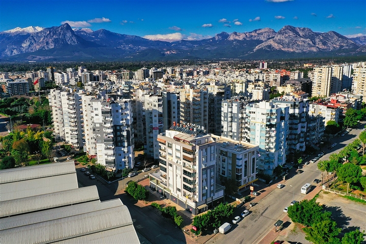 A 4+2 duplex apartment in the Siteler Antalya neighborhood 