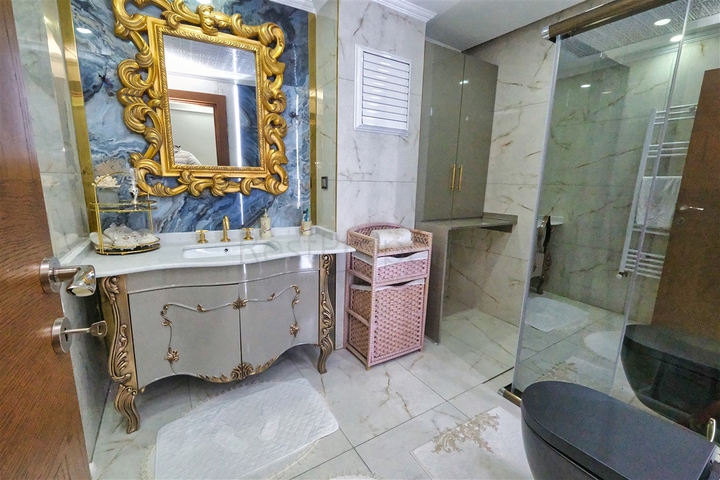 A 4+2 duplex apartment in the Siteler Antalya neighborhood 