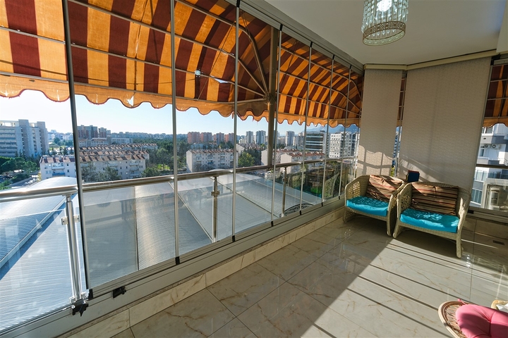 A 4+2 duplex apartment in the Siteler Antalya neighborhood 