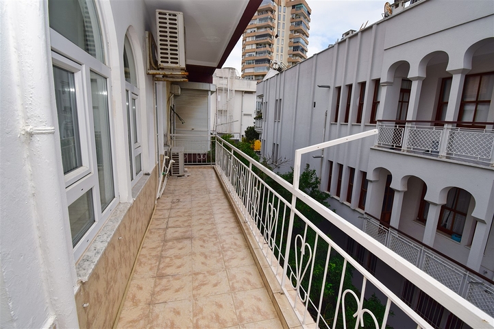 A 3+1 apartment in the Shirinyali - Antalya neighborhood 