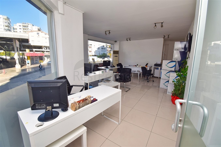 Commercial premises in Konyaalti - Antalya area are for sale. 