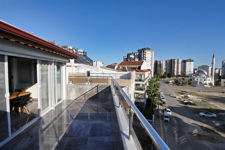 5+2 duplex apartment in Caglayan - Antalya neighborhood 