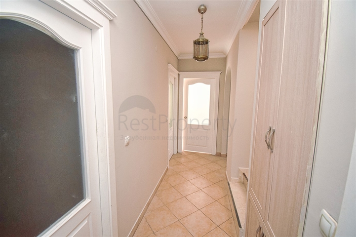 6+1 duplex apartment in the neighborhood of Pynarbashi - Antalya 