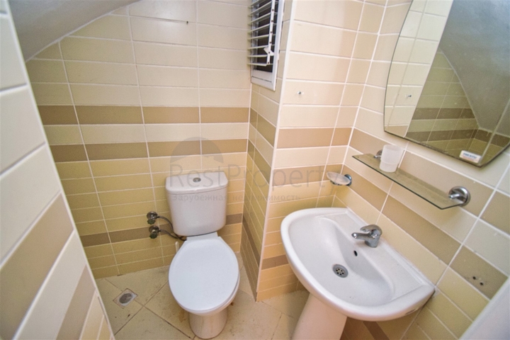 6+1 duplex apartment in the neighborhood of Pynarbashi - Antalya 