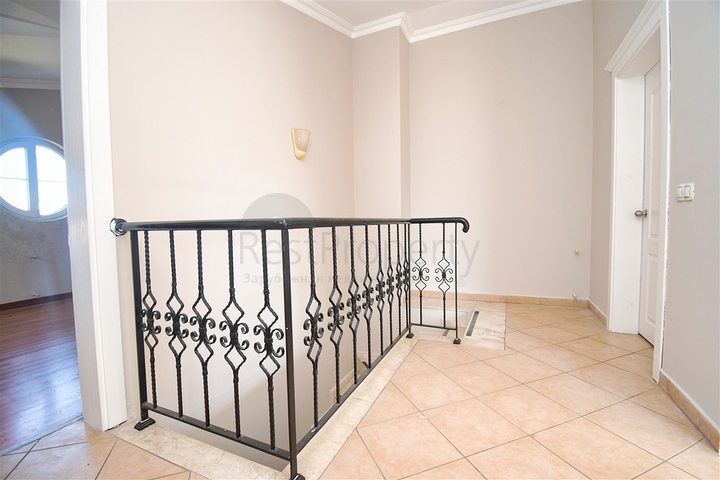 6+1 duplex apartment in the neighborhood of Pynarbashi - Antalya 