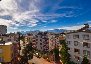 6+1 duplex apartment in the neighborhood of Pynarbashi - Antalya 