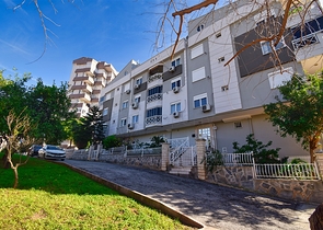 6+1 duplex apartment in the neighborhood of Pynarbashi - Antalya 