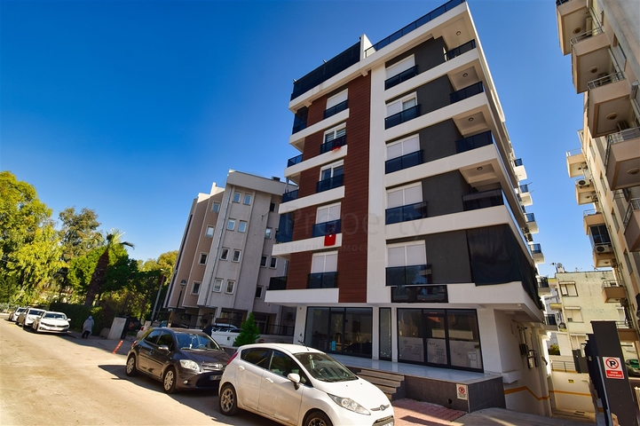 2+1 apartment in Antalya city center 