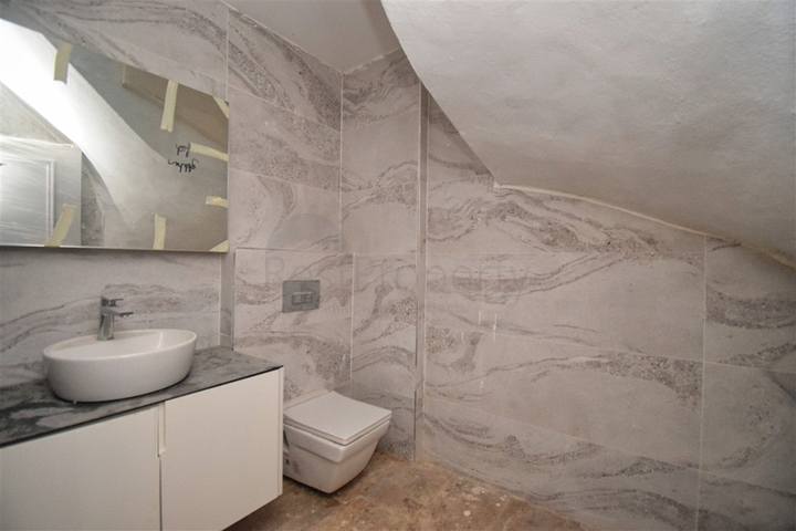 Investment project of a 5+1 villa in Ermenek - Antalya neighborhood 