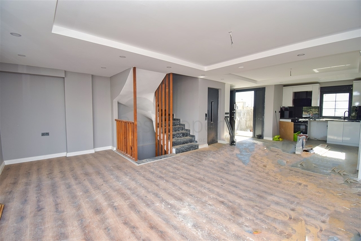 Investment project of a 5+1 villa in Ermenek - Antalya neighborhood 