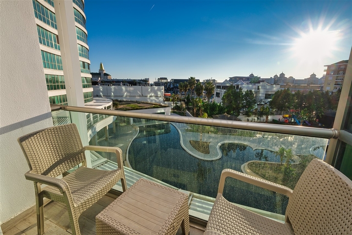 1+1 apartment in the residential area of Kemeragzy - Antalya