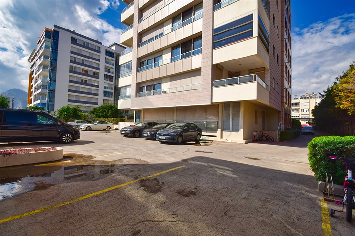 A 2+1 apartment in the Liman - Antalya neighborhood 