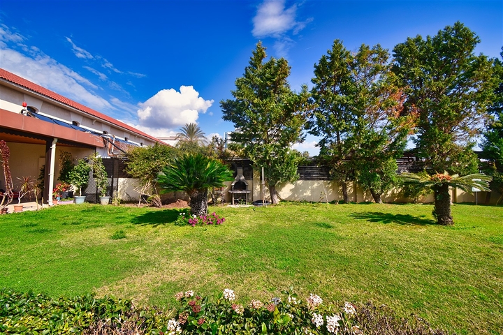 A 2+1 apartment in the Liman - Antalya neighborhood 