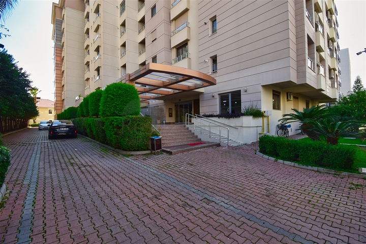 A 2+1 apartment in the Liman - Antalya neighborhood 