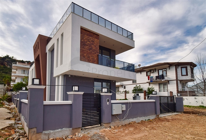 4+1 villa in Ermenek Antalya neighborhood 