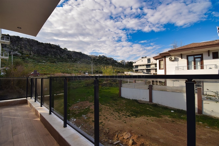 4+1 villa in Ermenek Antalya neighborhood 