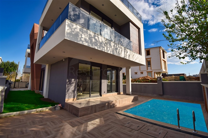 4+1 villa in Ermenek Antalya neighborhood 