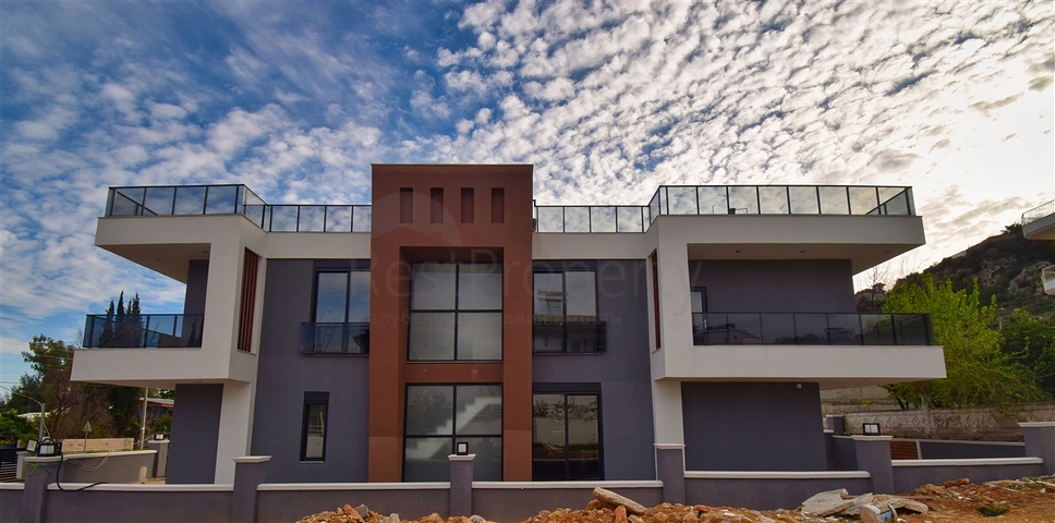 4+1 villa in Ermenek Antalya neighborhood 