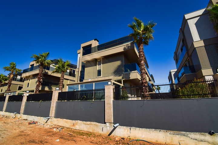 5+2 villas in Aksu - Antalya area 