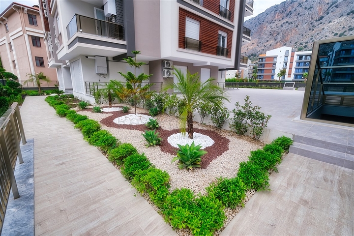 1+1 apartment in the Persimmon - Antalya neighborhood 