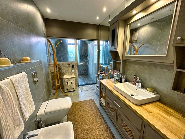 5+1 villa in Doshemealti - Antalya area 