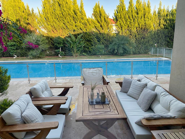 5+1 villa in Doshemealti - Antalya area 