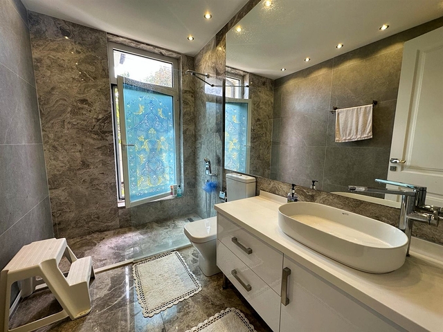 5+1 villa in Doshemealti - Antalya area 