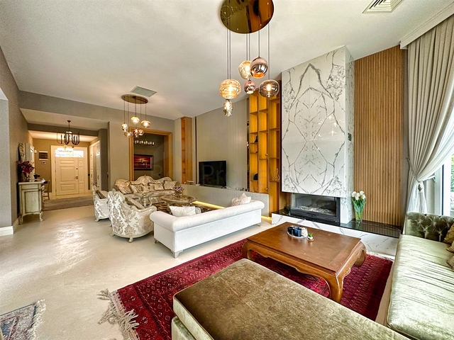 5+1 villa in Doshemealti - Antalya area 