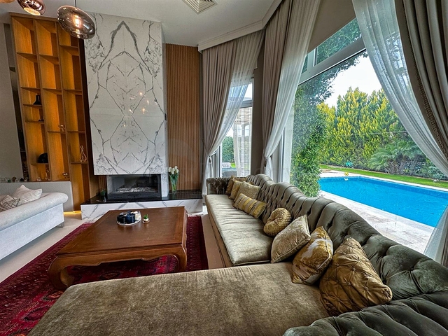 5+1 villa in Doshemealti - Antalya area 