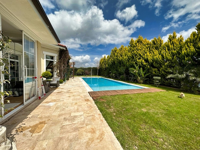 5+1 villa in Doshemealti - Antalya area 