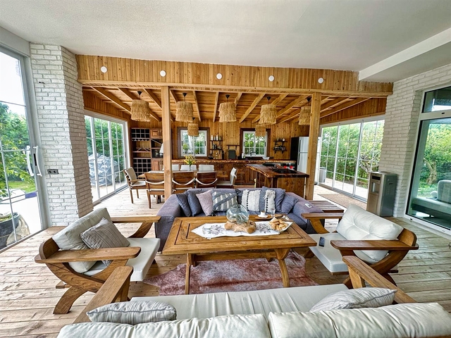 5+1 villa in Doshemealti - Antalya area 