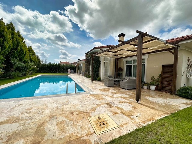 5+1 villa in Doshemealti - Antalya area 