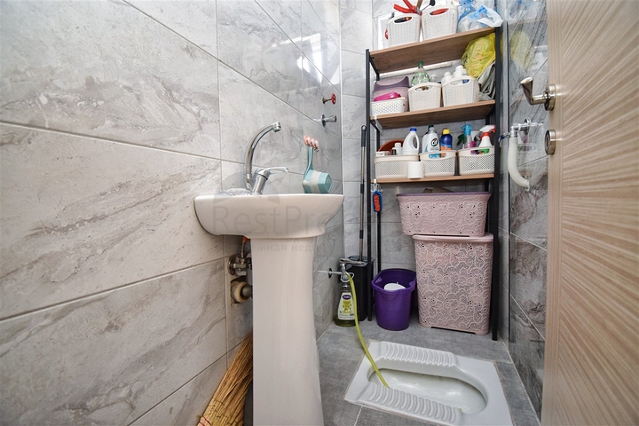 A 2+1 apartment in the Gebizli -Antalya neighborhood 