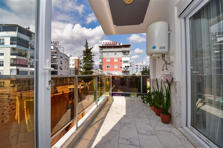 A 2+1 apartment in the Gebizli -Antalya neighborhood 