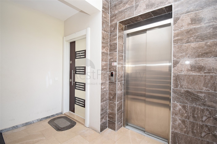 A 2+1 apartment in the Gebizli -Antalya neighborhood 