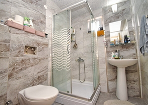 A 2+1 apartment in the Gebizli -Antalya neighborhood 