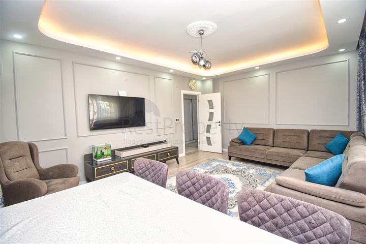 A 2+1 apartment in the Kyzyltoprak - Antalya neighborhood 