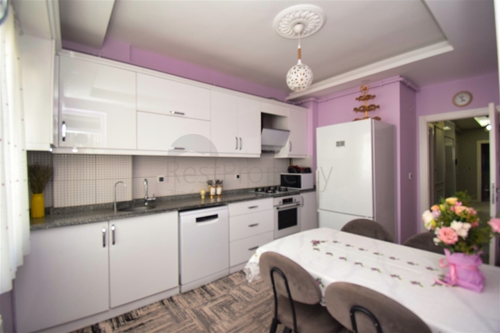 A 2+1 apartment in the Kyzyltoprak - Antalya neighborhood 