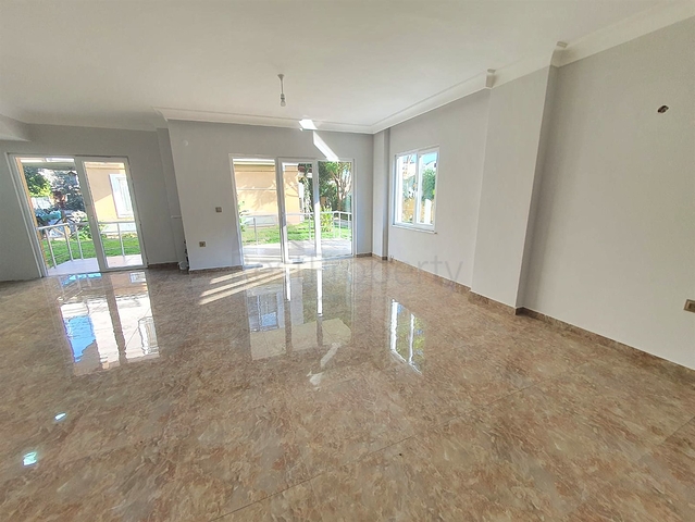 5+1 villa in Sarysu - Antalya neighborhood 