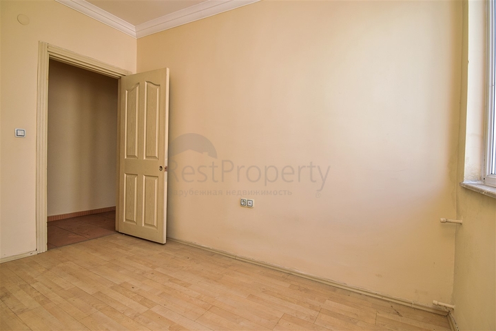 A 2+1 apartment in the Kyzylaryk - Antalya neighborhood 